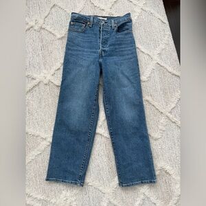 Levi's Women's Ribcage Straight Ankle Jeans